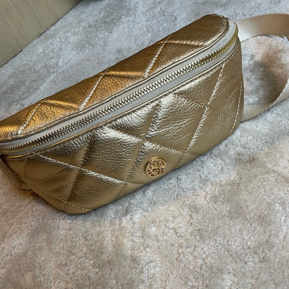 Lilly Pulitzer Fanny Pack Gold Metallic